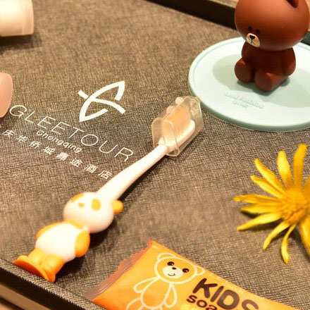 十大奢侈品牌vi設計公司案例作品羽絨服