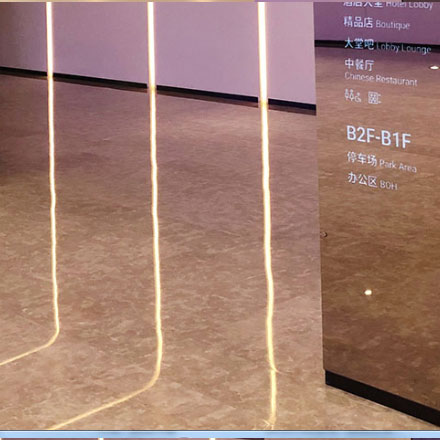 如何使用VI設計來傳達旅游品牌的目的地魅力和獨特體驗？